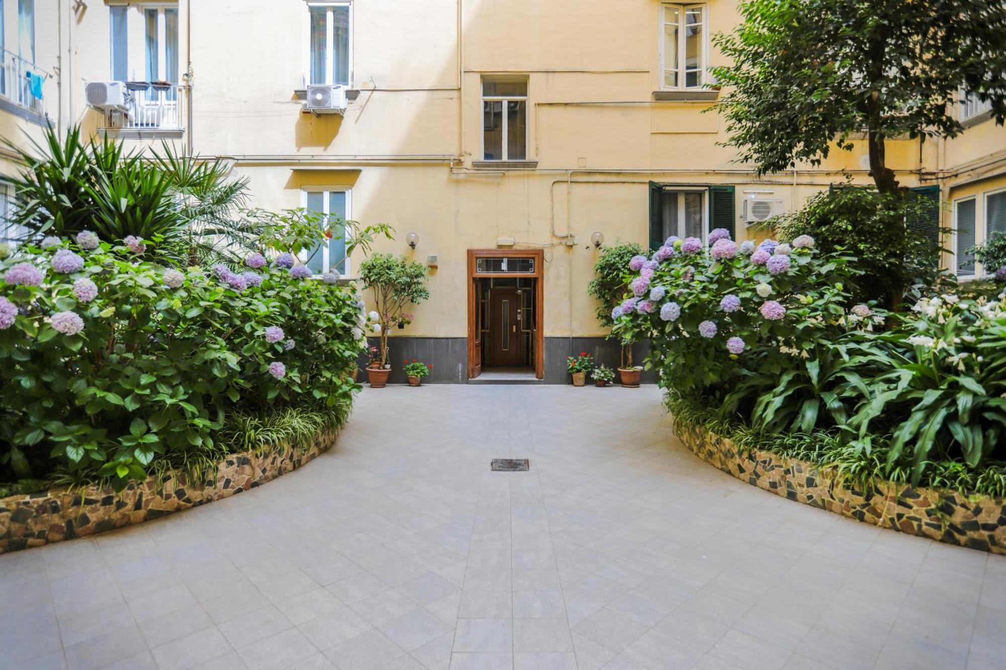 נאפולי Conte Relais Suite מראה חיצוני תמונה